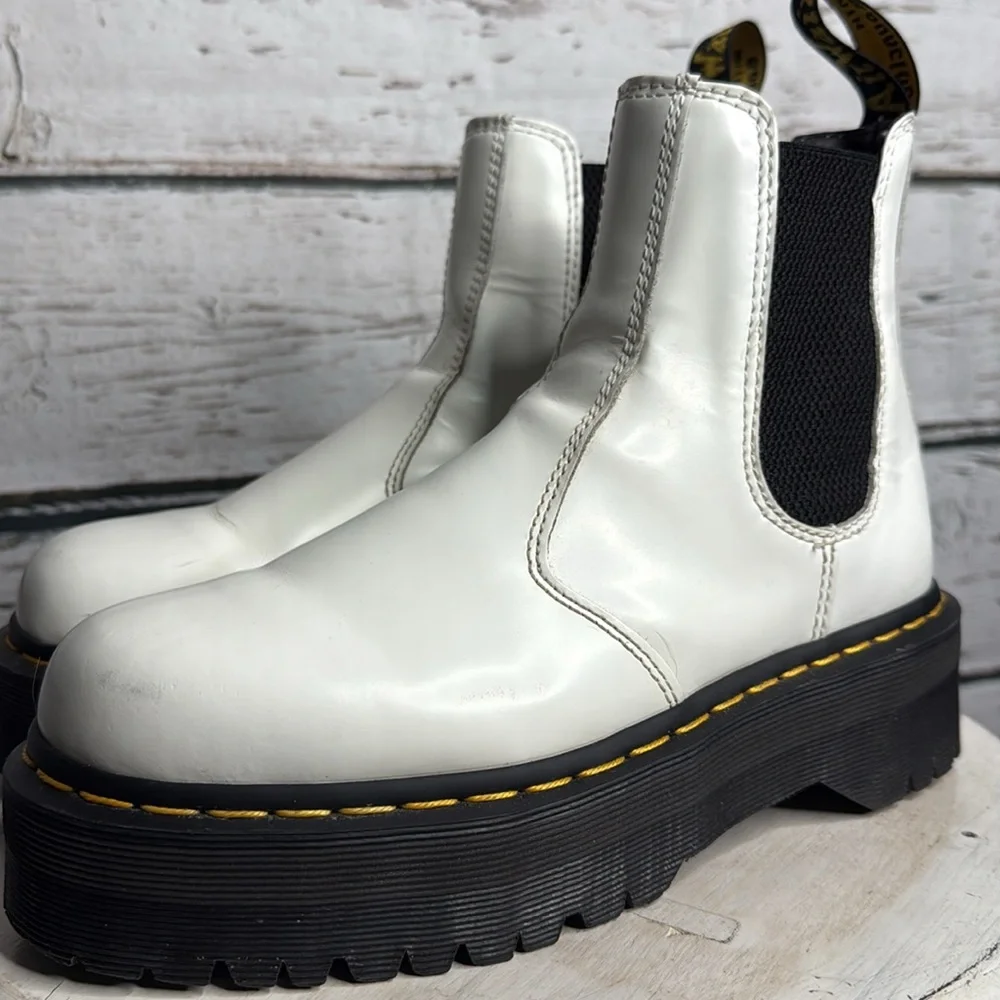 Dr. Martens Smooth Leather Chelsea 2976 Quad unisex Boots 7M 8W - Picture 7 of 11